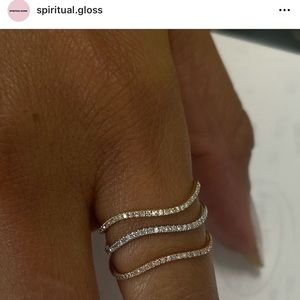 14k diamond wave ring Sz 6.5